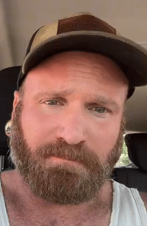 Wife guy learns the hard way that employed wives will cheat with&nbsp;coworkers